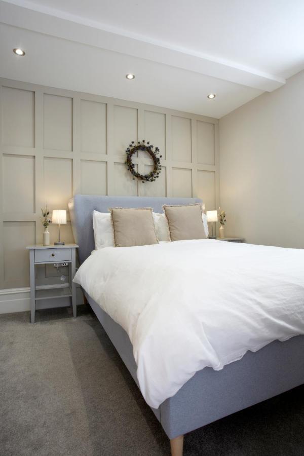 The Courtyard By Chateau Anna, - Free Parking *