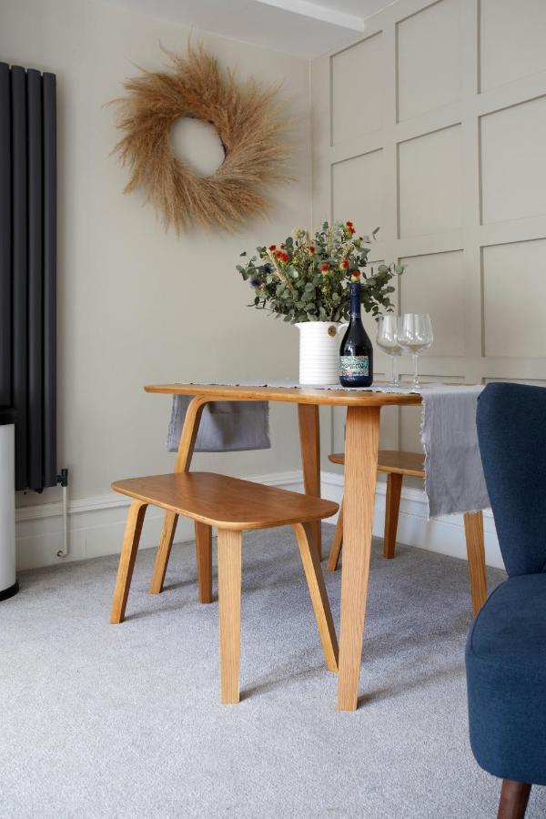 The Courtyard By Chateau Anna, - Free Parking Apartment York